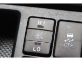 運転席にはシートヒーターが付いています。