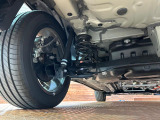 お車を安心してお乗りいただく為には、足回りの定期点検が欠かせません。サービスサポート(有償保証)では無料点検もご提供しており、安心のカーライフをお過ごしいただけるサポート体制が整っています。