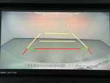【バックカメラ】駐車時に後方がリアルタイム映像で確認できます。大型商業施設や立体駐車場での駐車時や夜間のバック時に大活躍!運転スキルに関わらず今や必須となった装備のひとつです!