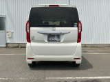 シンプルで後方視界に優れたデザインです。