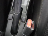 運転席シートヒーター装備☆ボタンを押せばすぐに暖かくなるので、寒い日に重宝します◎