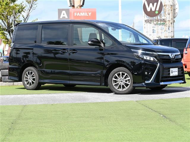 ヴォクシー 2.0 ZS 修復歴無し