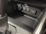 運転席・助手席シートヒーター付き♪お尻や腰回りを温めてくれますよ(^^♪