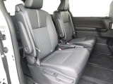 当社でご購入していただいた全ての車両はご納車前に、しっかり点検・整備してからのご納車になります。点検部位はエンジンオイル交換・ワイパーゴム・ブレーキ点検・調整・その他を確認の上ご納車致します。