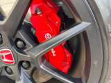 【ブレンボ製キャリパー】ハイパワー車両には強力なブレーキが必須!世界のスーパーカーにも採用されるイタリアの高級メーカー「ブレンボ」を装着!色鮮やかなキャリパーがスポーティな印象を引き立てます♪