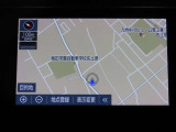 【純正ナビ】人気の純正ナビを装備しております。ナビの使いやすさはもちろん、オーディオ機能も充実!キャンプや旅行はもちろん、通勤や買い物など普段のドライブも楽しくなるはず♪