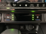 運転席と助手席にはシートエアコンが付いています☆