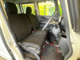 ドライバーによって運転しやすいポジションは異なり、あの車はどうなのか不安なこともありますよね。気になるお車は店頭で乗り込んでご確認いただけます♪