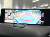 【360&deg;ビューモニター】専用のカメラにより、上から見下ろしたような視点で360度クルマの周囲を確認することができます☆死角部分も確認しやすく、狭い場所での切り返しや駐車もスムーズに行えます。