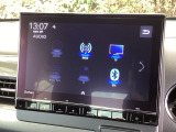 ナビ機能だけでなく、ミュージックサーバー、Bluetooth、フルセグテレビ、DVDとCD再生など、オーディオ機能がついています。