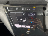 【オートエアコン】一度お好みの温度に設定すれば、車内の温度を検知し風量や温度を自動で調整。暑い&hellip;寒い&hellip;と何度もスイッチ操作をする必要はありません。快適な車内空間には必須の機能ですね♪