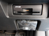 ETC2.0を装着しておりますので高速道路の料金所をスムーズに通過出来ます。土日祝日割りや深夜割等のメリットもございます。