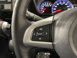 【ステアリングスイッチ】運転中に視線を前に向けたまま操作できます。