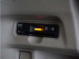 ◆バックカメラ◆リバースにするだけで映ります、後方の安全確認や、狭い駐車場での車庫入れ、雨の日や夜間など視界の悪い時に便利です!安全にバックする為には欠かせない装備です。