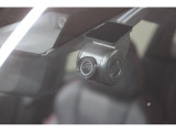 現代の車社会の必需品。ドライブレコーダー装着。エンジン始動後の一部始終を記録します。