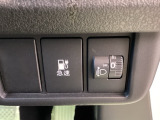 急速充電時は、車内の専用スイッチを操作することで充電口の蓋が開く仕組みです。車内からの操作に限定することで、誤接続や差し間違いを防ぐ安全性の高い設計となっています。