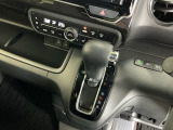 発進時から滑らかに加速する無段階変速のCVTはストップ&ゴーの多い街の中も快適です