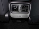 連休のご予定はお決まりですか?新しいお車で何処まで出かけましょうか?海?高原?温泉?美味しい物を探してドライブってのも良いのではないでしょうか?