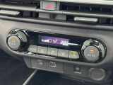 オートエアコンで温度を設定するだけで快適な車内環境を維持することができます!