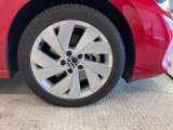 Das WeltAuto独自の項目チェックリストに基づき、入念に車両チェックとクリーニングを実施。美しく高品質な車をご提供します。