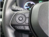 ステアリングスイッチでオーディオの操作が可能です