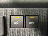 寒い日のドライブを快適にする運転席&助手席シートヒーターが付いてます。アクセサリーソケット(12V/120W)も装備されています。