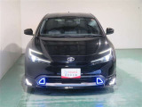 明度の高いLEDヘッドライトで、夜間の運転も安心です。