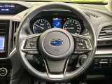 【純正革巻きステアリング】上質な革を使用することで、手にしっかり馴染みとても運転しやすいハンドルです♪