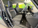 ドライバーによって運転しやすいポジションは異なり、あの車はどうなのか不安なこともありますよね。気になるお車は店頭で乗り込んでご確認いただけます♪