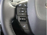 運転中でも手元で操作できます。