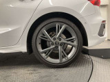 純正アルミホイール装着車両です!
