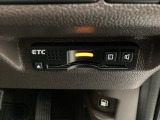ETCが付いてます。ETC搭載車しか通過できないスマートICが利用できるようになりますよ!現在スマートICの設置箇所も増えてきているので、高速道路利用の幅が広がりますね☆