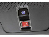 「Honda CONNECT」で緊急時にオペレーターのサポートを受けたり、スマートフォンでクルマのエアコンをONにできたりと『つながる』サービスが受けられます。※別途、登録必要。