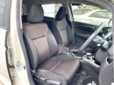 運転席シート廻りは使用感も少なく、良好な状態となっています。前オーナー様が丁寧に使っていたことがよくわかりますね。