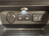 シートヒーター装備!エアコンに比べて暖まるスピードが速いので冬でも快適に過ごせます