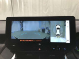 全周囲カメラ付きで、駐車時や周囲確認をしっかりサポートします。