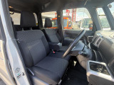 自社認証工場を完備しておりますので、納車前の車検・整備や、アフターメンテナスもばっちりですので、安心して当社にお任せ下さい。また、当社にて車輌ご成約のお客様はオイル交換永久無料のサービス付きです!