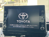 【9インチ ディスプレイオーディオ】大画面ディスプレイへお持ちのスマートフォンと連携して、ナビやbluetoothでの音楽再生が可能です♪デザインはもちろん操作性も良好!