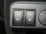 【シートヒーター搭載】シートを温めてくれる暖房機器です!長時間座っていると負担が掛かりやすい背中や腰、または冬場の寒い日に冷えやすい脚部に快適なぬくもりを♪