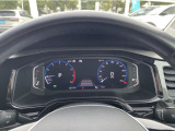 液晶式メーター「アクティブインフォディスプレイ」を装備、ナビゲーション画面のほか必要な多くの情報が大画面に表示され、快適なドライブに役立つアイテムです。