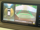 【パノラマモニター】専用のカメラにより、上から見下ろしたような視点で360度クルマの周囲を確認することができます☆死角部分も確認しやすく、狭い場所での切り返しや駐車もスムーズに行えます。
