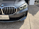 また、BMW正規認定中古車は、エマージェンシーサービスが自動付帯。24時間365日、皆様のカーライフをサポート致します。確かな安心のうえで、「駆けぬける歓び」をご堪能ください。