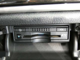 ナビ連動タイプのETC車載機です。ナビゲーションと連動してくれますのでカード未挿入を知らせてくれるなど便利な機能が追加されています。
