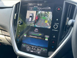 【マルチテレインモニター】車のフロントやサイドのカメラ画像を同時にモニター表示することで、悪路や狭い道を走行時でも周囲の状況確認ができ安心!本格SUVにうれしい装備です♪
