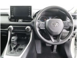 視界良好な運転席です