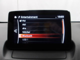 Bluetoothに接続することで、スマートフォンに入っている音楽アプリを車内で楽しめたり、通話が出来ます♪