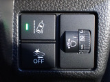 ヘッドライトレべリング機能付きです。重い荷物積載時ライトを下向きに微調整でき対向車にお気遣いできます!ダイヤルの数字が大きいほど光軸は下向きになります。