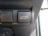 パワーバックドア装着車です。