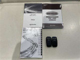 【キーレス】少し離れた場所からでもボタン一つでドアの開錠・施錠ができるのでとっても便利!