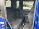 ゆとりある広々とした車内空間は、ドライブを始め買い物やレジャーなど、幅広く活躍します。一人でもみんなとでもお出かけを楽しみましょう!